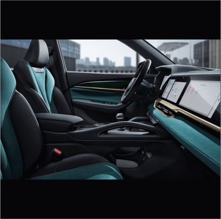 В интерьере