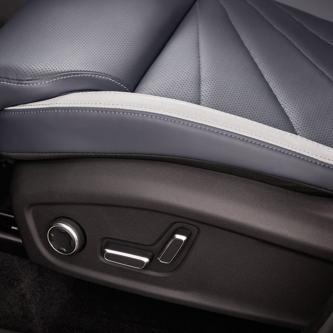 Регулировка передних сидений